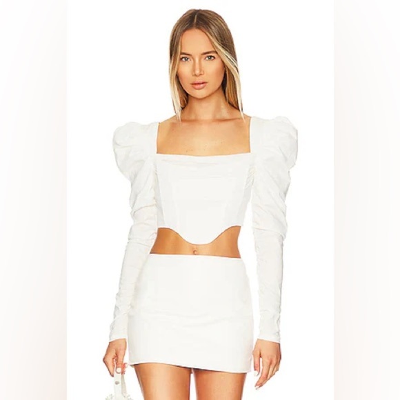 h:ours Revolve Mona Long Sleeve Cropped in White Size M - Picture 1 of 11